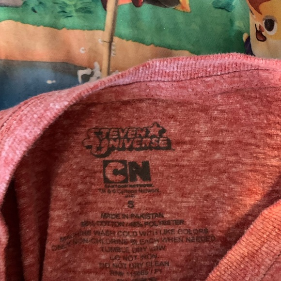 Steven Universe Mens T-Shirt - Steven Shooting Peace Sign Over Logo Image - Picture 6 of 6